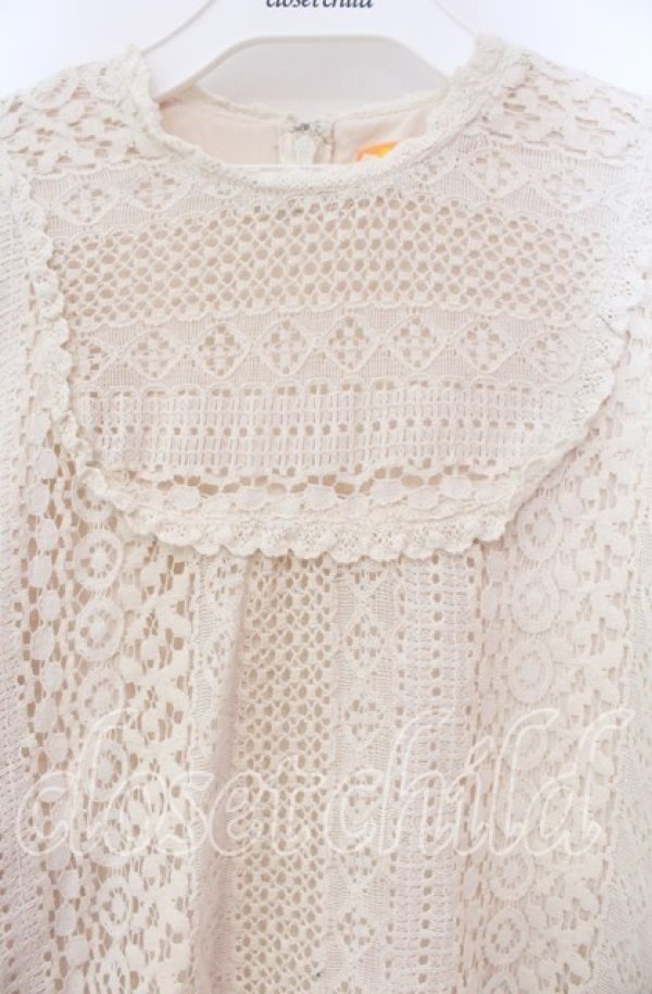 画像2: Fi.n.t / レース半袖トップス  オフ O-25-11-27-083-CA-TO-IG-OS (2)