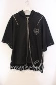 画像1: TRAVAS TOKYO / チェーン付きデザインZIPクマ半袖ジップアップパーカー  ブラック O-25-11-27-088-PU-TO-IG-OS (1)