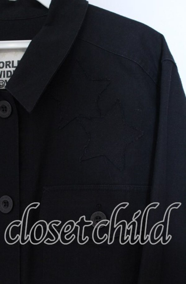 画像2: WORLD WIDE LOVE！(Rydia) / スターワッペン付きシャツ 1 ブラック O-25-11-28-059-PU-BL-OW-OS (2)