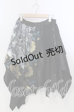 画像: Qutie Frash / 和柄アシメスカート  ブラック×ゴールド O-25-11-28-069-QU-SK-OW-OS