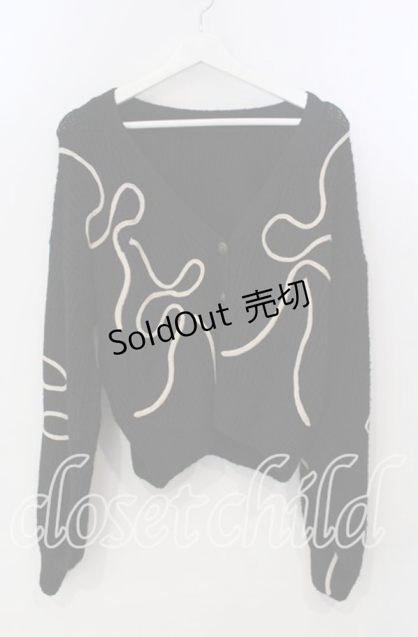 画像1: axes femme / リボンテープ風刺繍ニットカーディガン F クロ O-25-11-28-083-AX-TO-OW-OS (1)