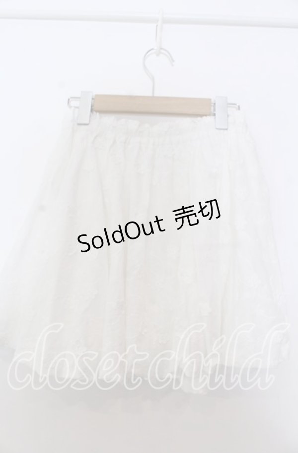 画像2: merry jenny / flowerバルーンミニスカート F ホワイト O-25-11-28-031-LO-SK-YM-ZT477 (2)