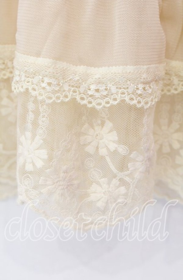 画像2: axes femme / 胸元ギャザータートルカットソー  アイボリー O-25-11-29-058-AX-TO-IG-OS (2)