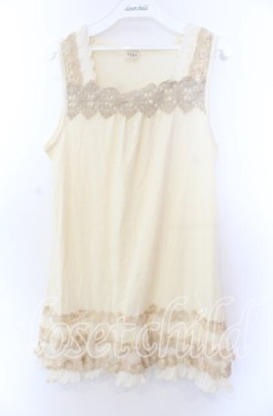 画像: axes femme / フリルティアードタンクトップ  アイボリー O-25-11-29-061-AX-TO-IG-OS