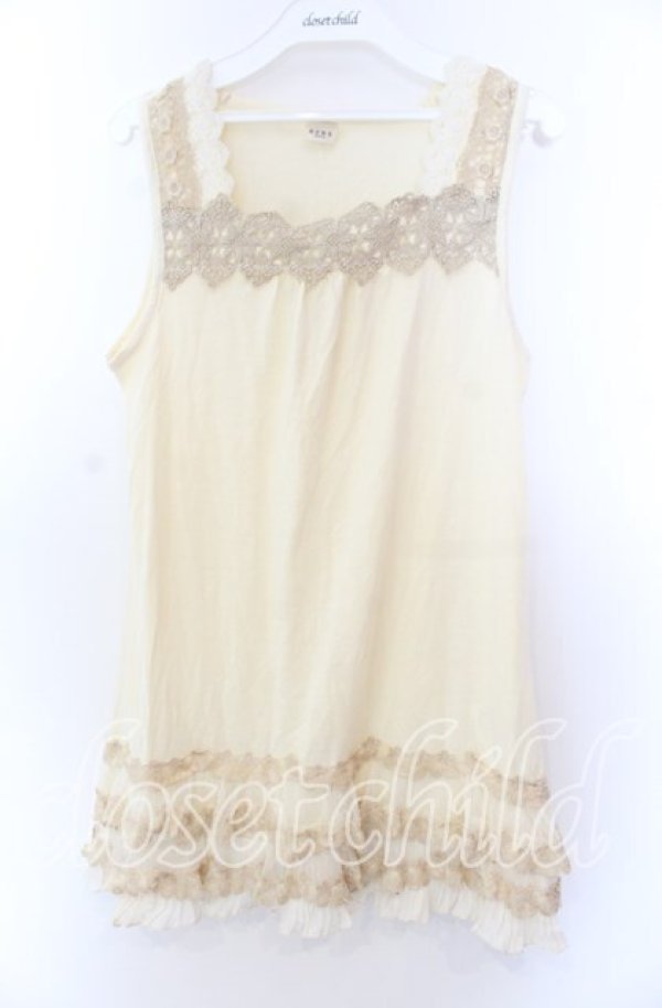 画像1: axes femme / フリルティアードタンクトップ  アイボリー O-25-11-29-061-AX-TO-IG-OS (1)