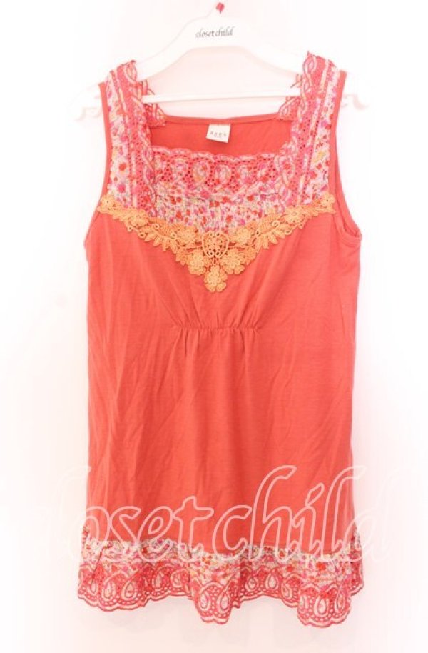 画像1: axes femme / 花柄切り替え刺繍タンクトップ  オレンジ O-25-11-29-069-AX-TO-IG-OS (1)