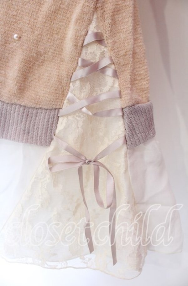 画像2: axes femme / パール付き裾デザインプルオーバー  ベージュ系 O-25-11-29-074-AX-TO-IG-OS (2)