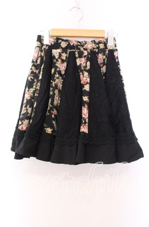 画像1: axes femme / 花柄パッチワークスカート Ｍ クロ O-25-11-29-077-AX-SK-IG-OS (1)