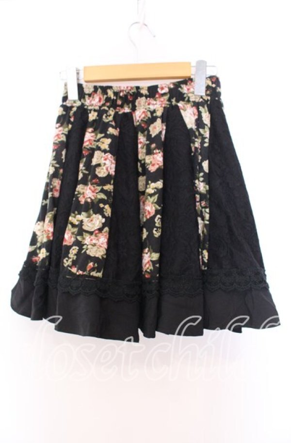 画像3: axes femme / 花柄パッチワークスカート Ｍ クロ O-25-11-29-077-AX-SK-IG-OS (3)