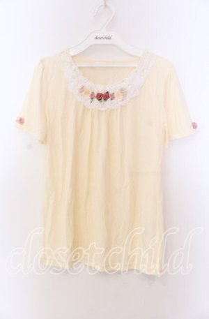 画像: axes femme / フラワーモチーフ使いインナー  アイボリー O-25-11-29-017-AX-TO-IG-OS