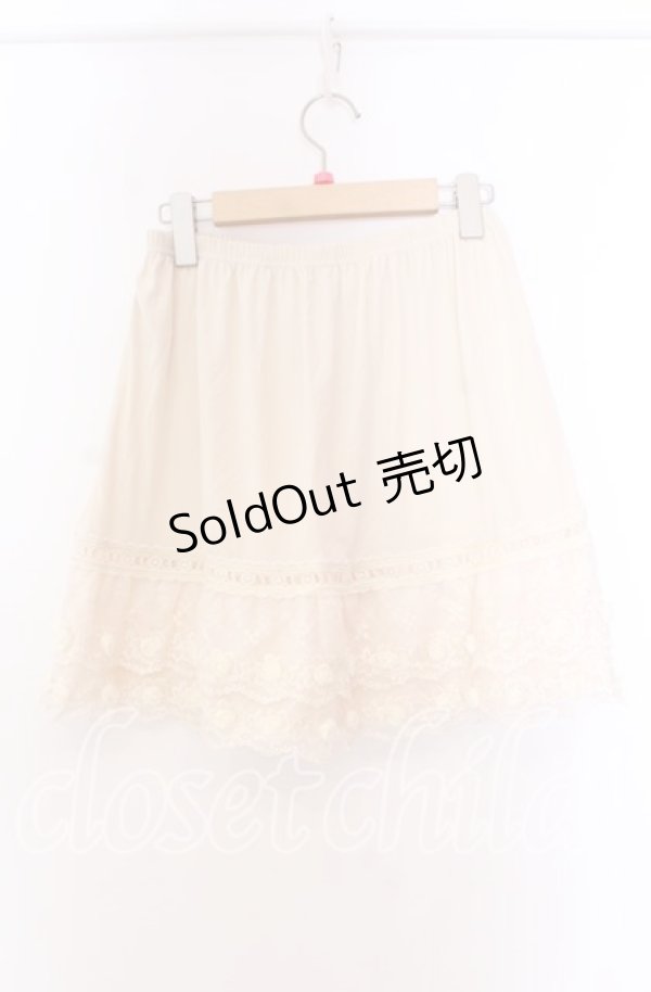 画像3: axes femme / はしごレースローズモチーフインナースカート  アイボリー O-25-11-29-020-AX-SK-IG-OS (3)