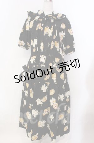 画像: KANEKO ISAO / くちなしとパフューム柄フードワンピース  クロ O-25-11-30-003-EL-OP-IG-OS