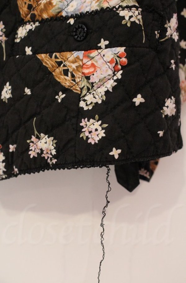 画像2: PINK HOUSE / バスケットブーケキルトベスト【お直しあり】  クロ O-25-11-30-017-LO-TO-IG-OS (2)