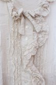 画像2: PINK HOUSE / リボン刺繍フリルタックブラウス【お直しあり】  アイボリー O-25-11-30-018-LO-BL-IG-OS (2)