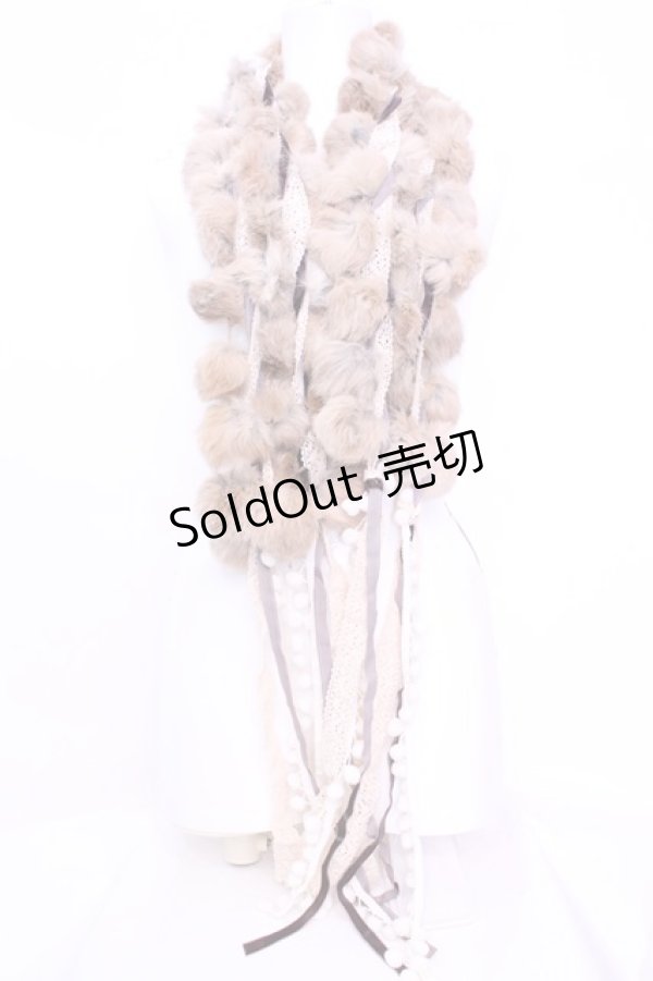 画像1: axes femme / ラビットファーぽんぽんストール  ブラウン O-25-12-01-029-AX-ZA-IG-OS (1)