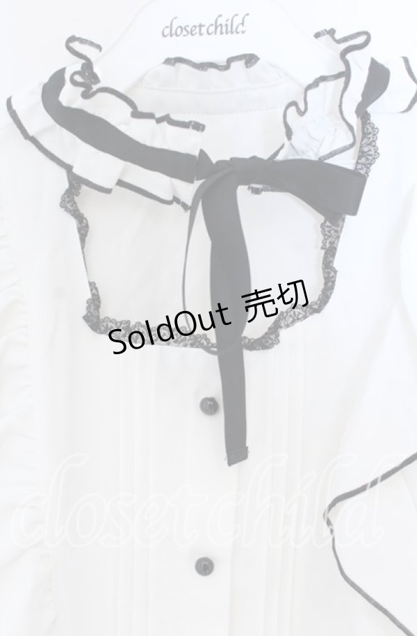 画像2: Rojita / デコルテ開きラッフルボリュームブラウス  シロ×クロ O-25-12-02-1051-LO-BL-IG-OS (2)