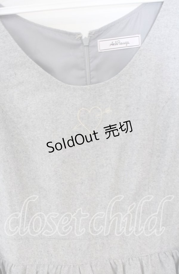 画像2: Ank Rouge / ハートアロー刺繍サイドスピンドルワンピース  グレー O-25-12-02-1030-CA-OP-IG-OS (2)