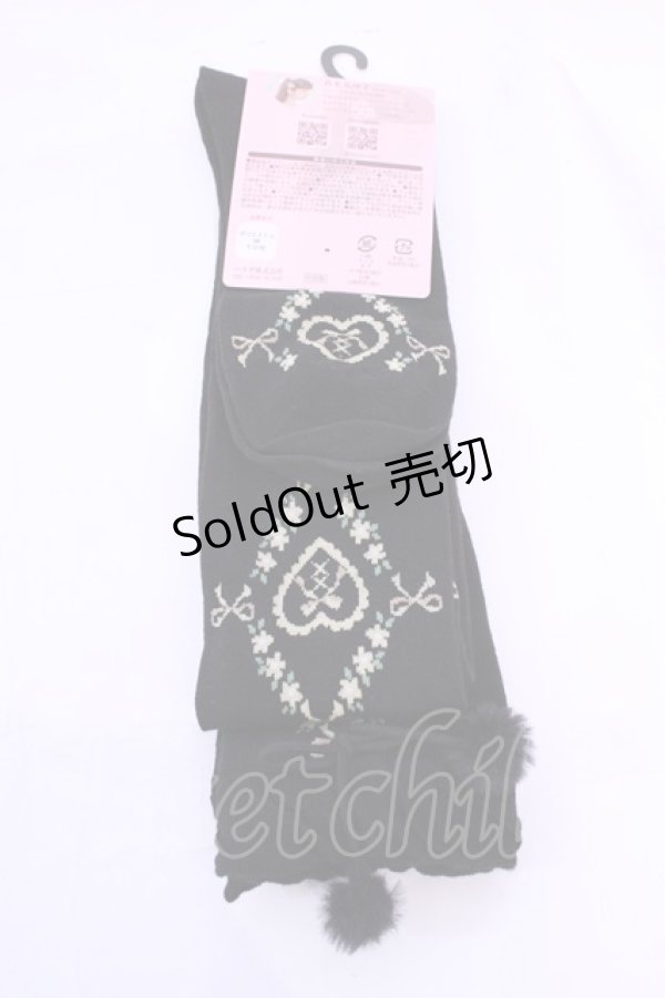 画像2: m petit by misako / AMOKクマポンポン　オーバーニーソックス 23〜25ｃｍ クロ O-25-12-04-1041-LO-ZA-OW-OS (2)