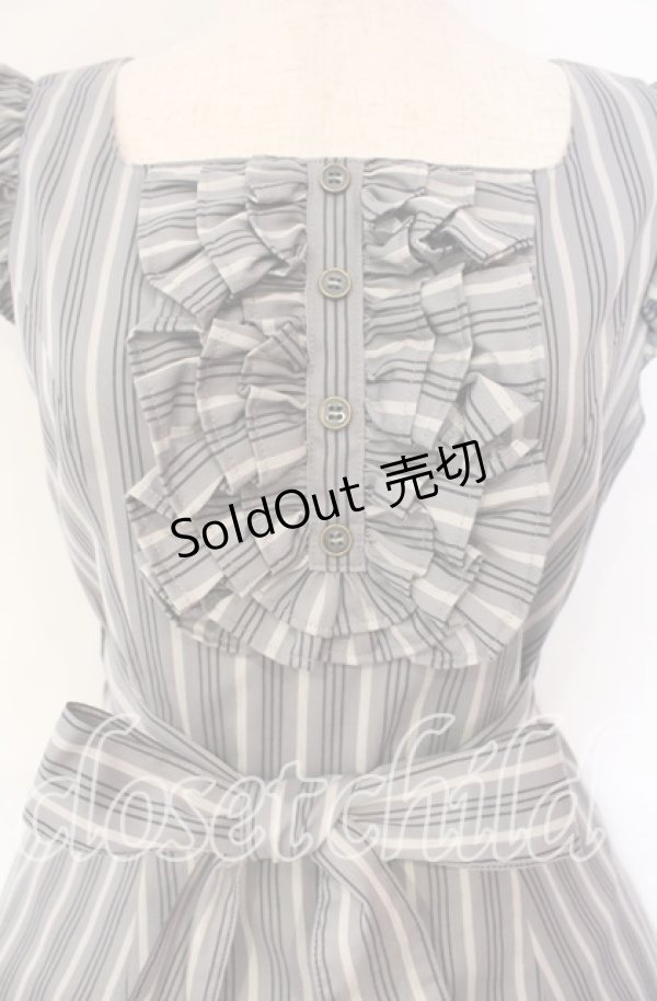 画像2: Victorian maiden / レジメンタルストライプフリルドレス  グレー O-25-12-04-066-CL-OP-IG-OS (2)