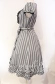 画像3: Victorian maiden / レジメンタルストライプフリルドレス  グレー O-25-12-04-066-CL-OP-IG-OS (3)