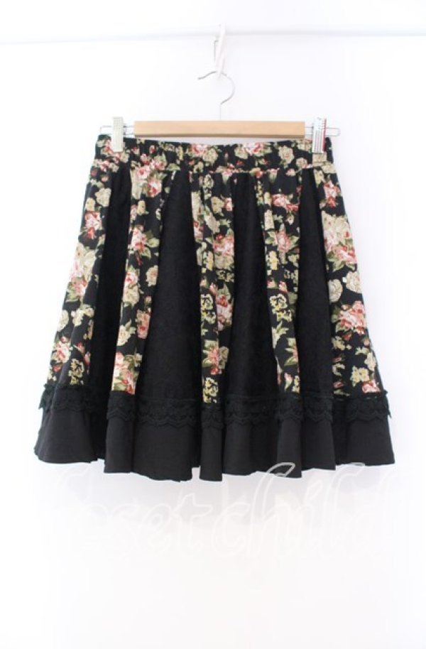画像1: axes femme / 花柄パッチワークスカート M クロ O-25-12-04-008-AX-SK-OW-OS (1)