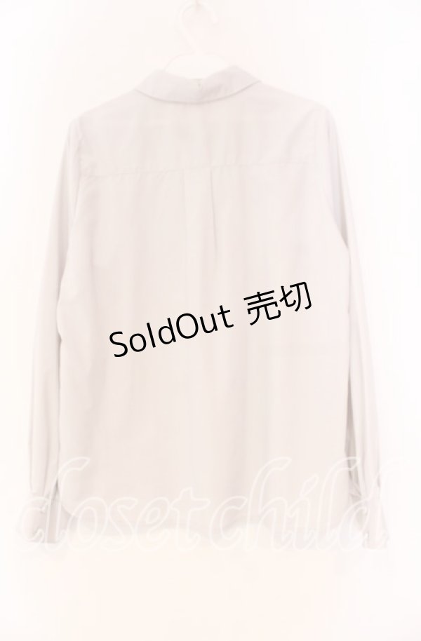 画像2: Fi.n.t / 細リボンタイ付きシャツ F オフホワイト（グレー寄り） O-25-12-04-015-CA-BL-OW-OS (2)