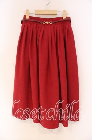 画像: an another angelus / ビットベルト付きタックスカート F レッド O-25-12-04-020-CA-SK-OW-OS