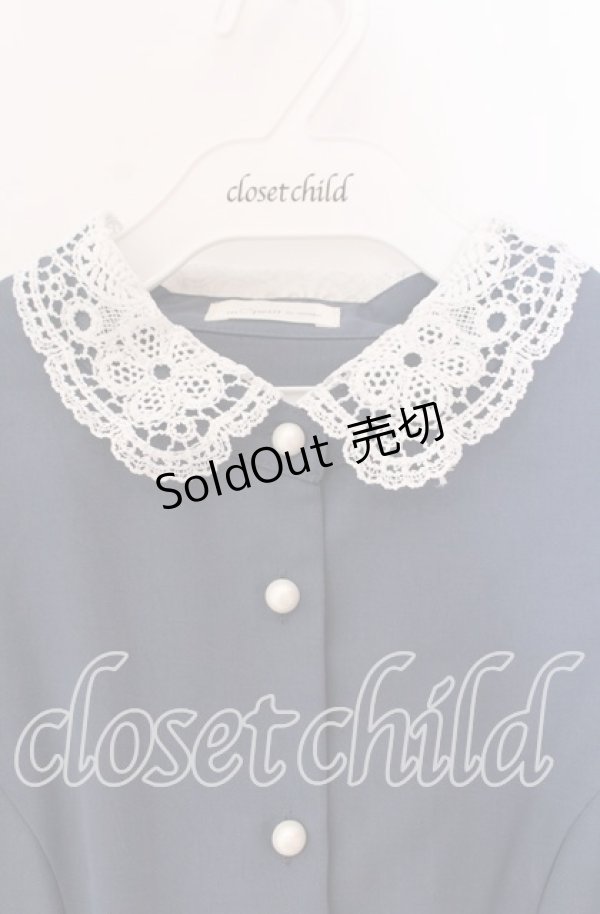 画像2: m petit by misako / AM*レースエリプリーツワンピース L ブルー O-25-12-04-028-LO-OP-OW-OS (2)