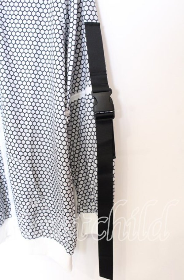 画像3: NieR CLOTHING / 袖切り離し可能ハニカム2WWAYパーカー F ホワイト O-25-12-05-049-PU-TO-YM-ZT040 (3)