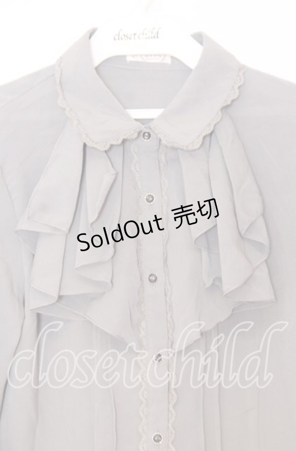 画像2: axes femme / ラッフルフリルブラウス  グレー O-25-12-05-084-AX-BL-IG-OS (2)