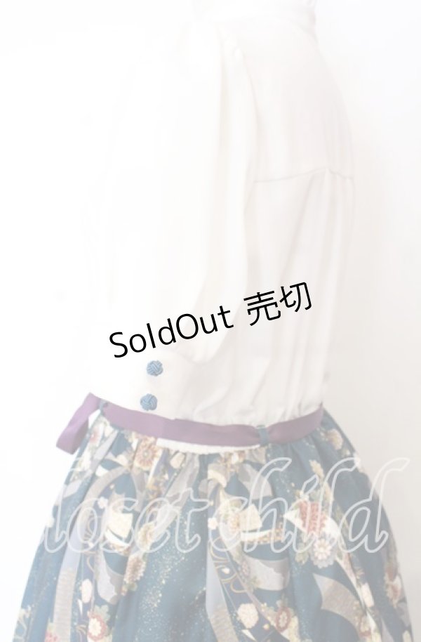 画像4: axes femme / 燦爛柄ワンピース  シロ×グリーン O-25-12-05-012-AX-OP-IG-OS (4)