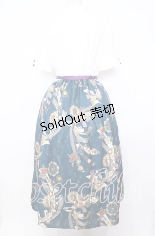 画像5: axes femme / 燦爛柄ワンピース  シロ×グリーン O-25-12-05-012-AX-OP-IG-OS (5)