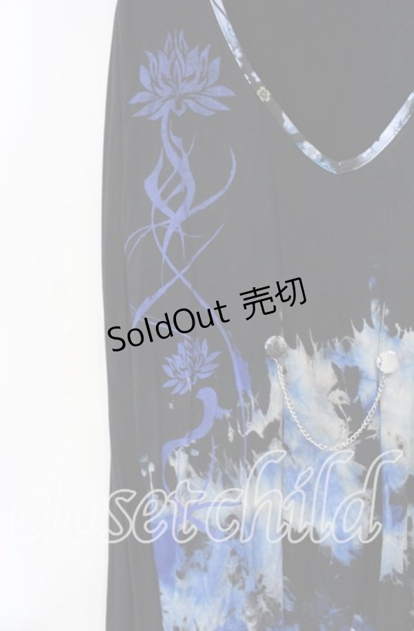 画像2: gouk / gouk-REN-×己龍 蒼拵武者篭手カットソー 遠海准司モデル  ブラック×ブルー O-25-12-06-052-GO-TO-IG-OS (2)