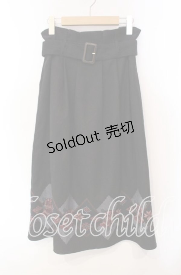 画像1: axes femme / ステッチ刺繍起毛スカート  クロ O-25-12-06-064-AX-SK-IG-OS (1)