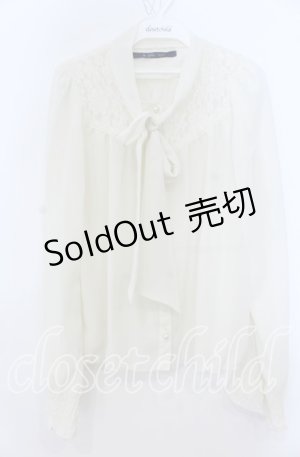 画像: an another angelus / レース切り替えシフォンボウタイブラウス  アイボリー O-25-12-07-054-CA-BL-IG-ZT353