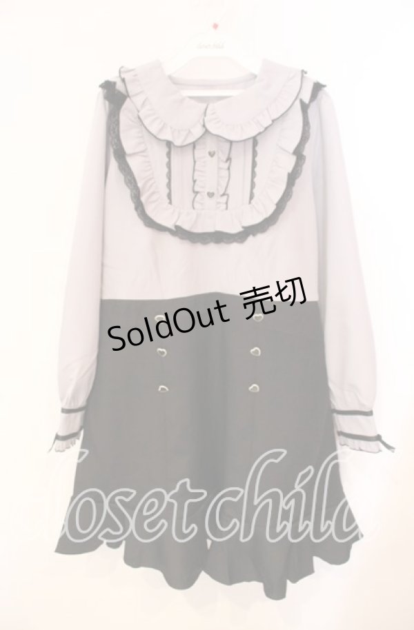 画像1: DearMyLovewhip / ヨークフリルハートビジューリボンフレアワンピース 4L グレー O-25-12-09-008-LO-OP-OW-OS (1)