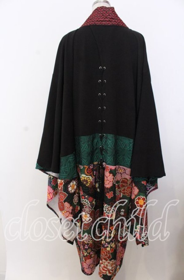 画像3: Qutie Frash / 和柄切り替え着物ロングカーディガン  ブラック×レッド O-25-12-10-009-QU-JA-OW-OS (3)