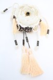 画像1: Ozz On / 和気香龍お団子クリップ式コサージュ  アイボリー O-25-12-11-1060-OO-AC-IG-OS (1)
