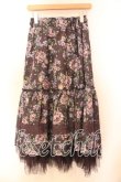 画像3: axes femme / ホーリーローズ柄フリルスカート  Dブラウン系 O-25-12-13-081-AX-SK-IG-OS (3)