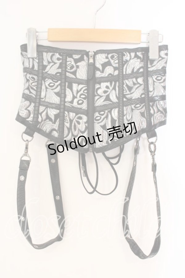 画像1: Qutie Frash / ベルト付きコルセット  シルバー O-25-12-15-037-QU-TO-OW-OS (1)