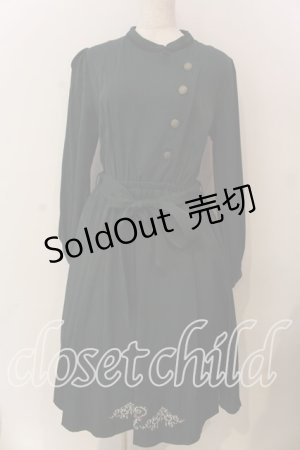 画像: axes femme / フラワー刺繍連釦ワンピース  グリーン O-25-12-17-071-AX-OP-IG-OS