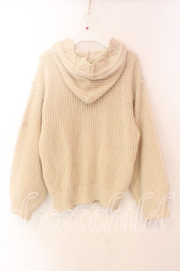 画像2: axes femme / ケーブルニットパーカー  アイボリー O-25-12-18-040-AX-TO-IG-OS (2)