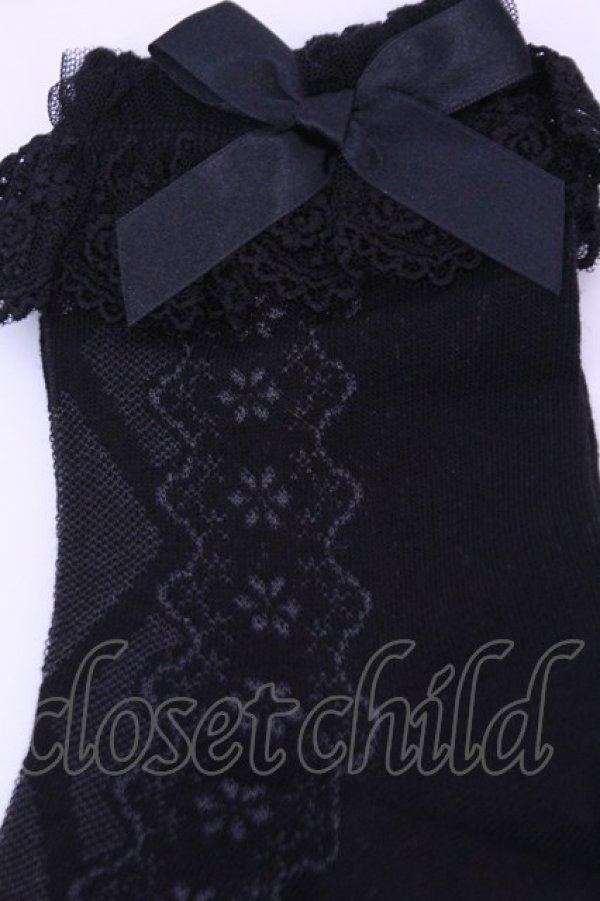 画像2: axes femme kawaii / 透かしレースアップ柄ソックス  クロ O-25-12-18-1081-AX-ZA-OW-OS (2)