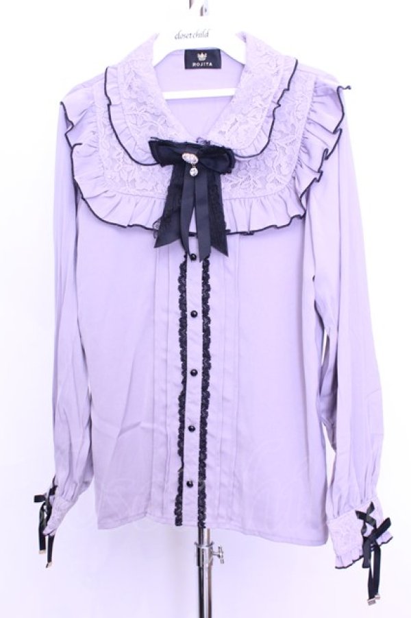 画像1: Rojita / ハートブローチ付きレース切り替えブラウス  ラベンダー O-25-12-18-2043-LO-BL-IG-OS (1)