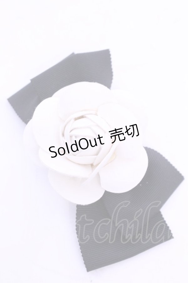 画像1: INGEBORG / カメリアクリップブローチ コサージュ  シロ×クロ O-25-12-18-2003-LO-AC-IG-ZT169F003 (1)