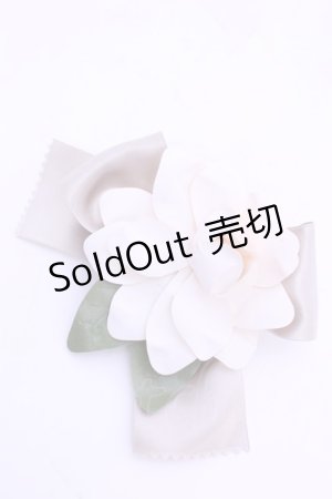 画像: INGEBORG / くちなしリボンコサージュ  シロ×クロ×ベージュ O-25-12-18-2004-LO-ZA-IG-ZT169F003