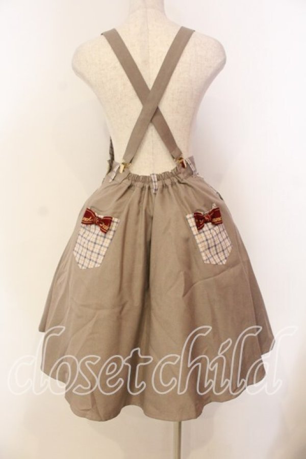 画像5: ALICE and the PIRATES / クリスのもこもこワッペンサロペットスカート  ベージュ O-25-12-20-014-PA-OP-OW-OS (5)