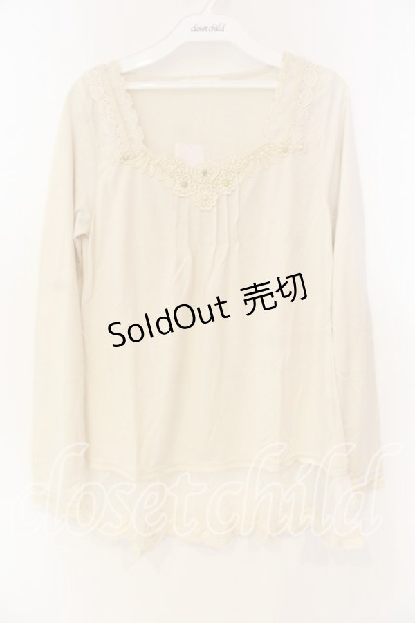 画像1: axes femme / 胸元ビジューロングインナープルオーバー M 生成り O-25-12-22-1019-AX-TO-IG-ZT525 (1)