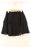 画像2: axes femme / チャーム付タックスカート M クロ O-25-12-22-1043-AX-SK-IG-OS (2)
