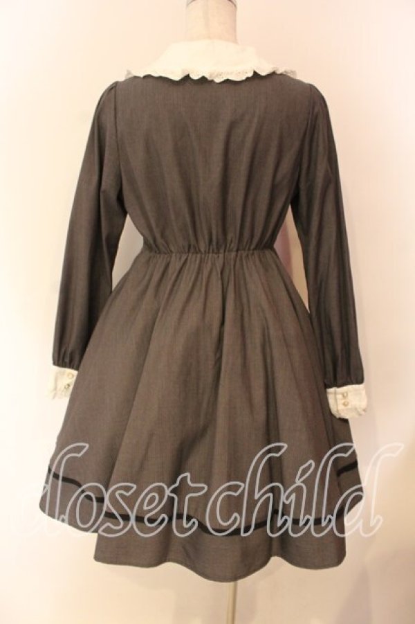 画像3: Amavel / リボンタイ付きストライプワンピース F グレー O-25-12-23-051-CA-OP-YM-OS (3)